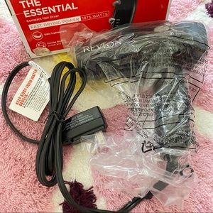 REVLON HAIR DRYER